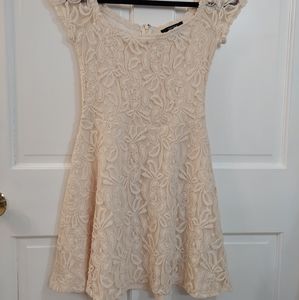 Cream Lace Short Sleeve Dress